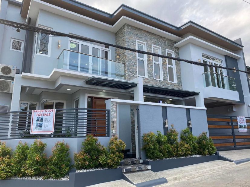 Fully Furnished High End Duplex Unit inside Montevista Heights Taytay Rizal