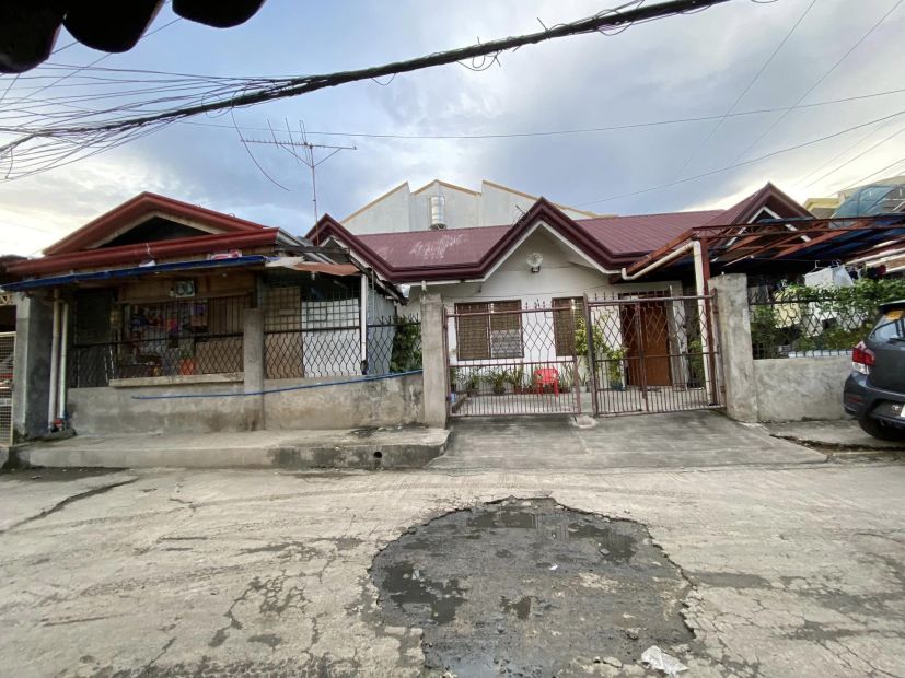 3 Bedroom House And Lot Located In Velpal 1 Minglanilla Cebu!