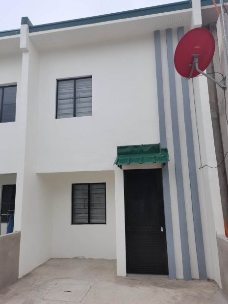 Townhouse thru Pag-ibig Financing Windgreens Pililla boundary Tanay ...