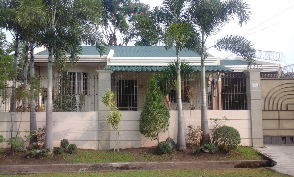 House and Lot For Sale at Tarlac, Tarlac