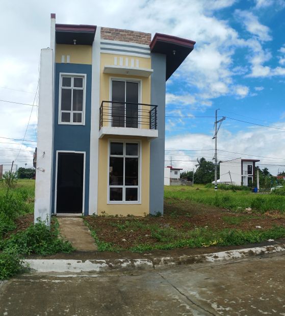 Prov. For 2BR,with 2T&B In Balayan Batangas With Carport Regular Corner ...