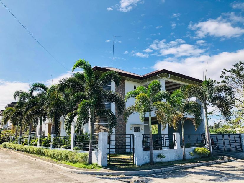 Semi Furnished 4 Bedroom Resthouse For Sale With The View Of Mt. Arayat!