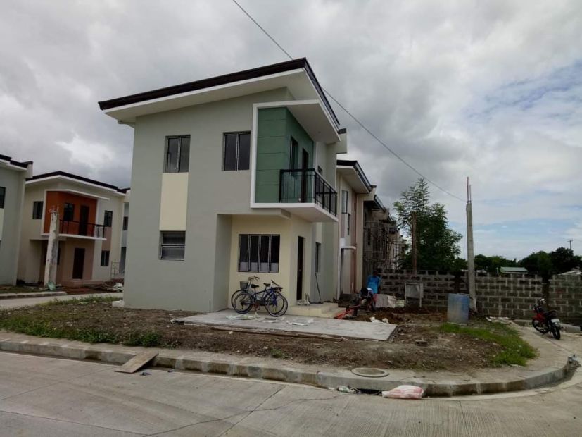 New Unfurnished 3BR House at Antel Grand Village (Near CAVITEX)