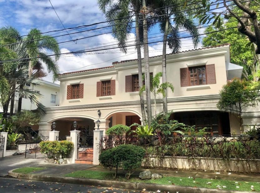 5BR Dasmariñas Village makati - 400k per month ONLY