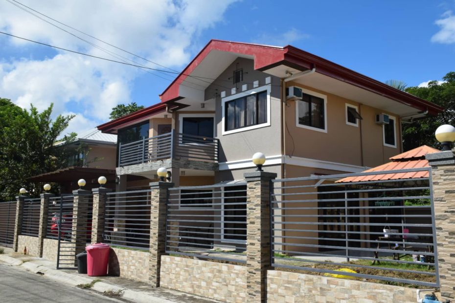 5BR House & Lot for Rent at Mactan