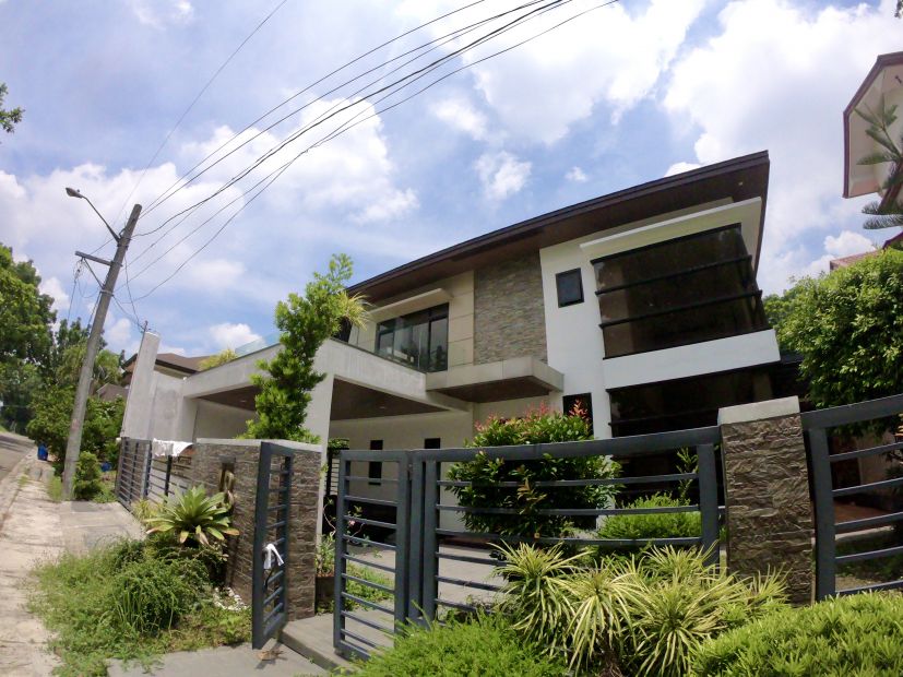 3 Storey House And Lot For Sale In Casa Milan Subdivision Quezon City