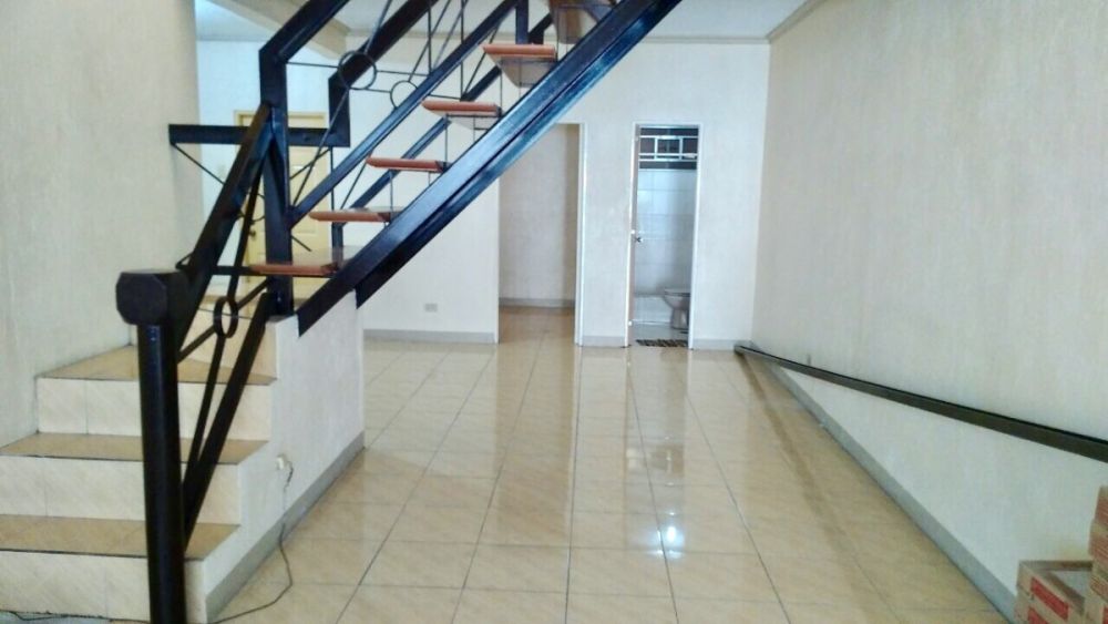 Townhouse for Rent in BF Homes Almanza, Las Piñas City