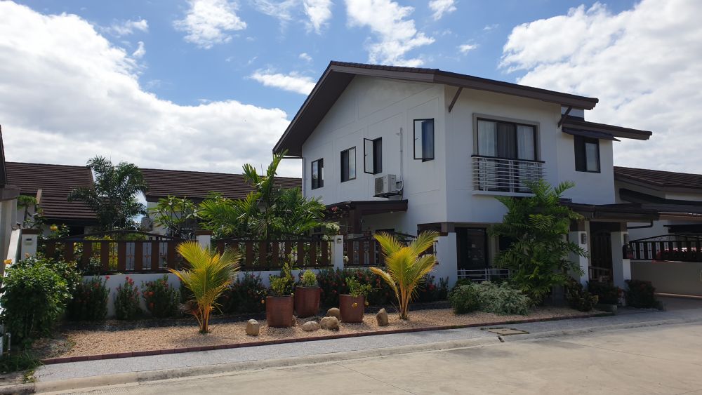 4 Bedrooms House & Lot At High End Subdivision In Maribago Mactan Cebu