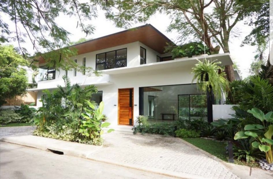 Brand New Contemporary Home in Exclusive Ayala Alabang Village