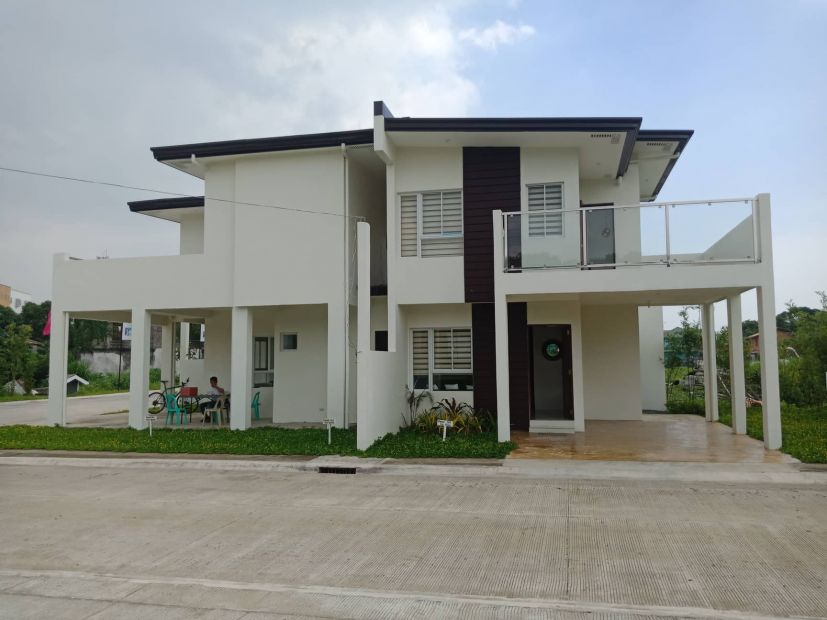 2-Storey Single Attached House and Lot For Sale