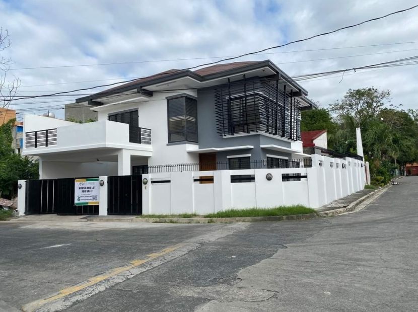 Corner Lot Single Detached House in Doña Josefa Subdivision Las Piñas ...