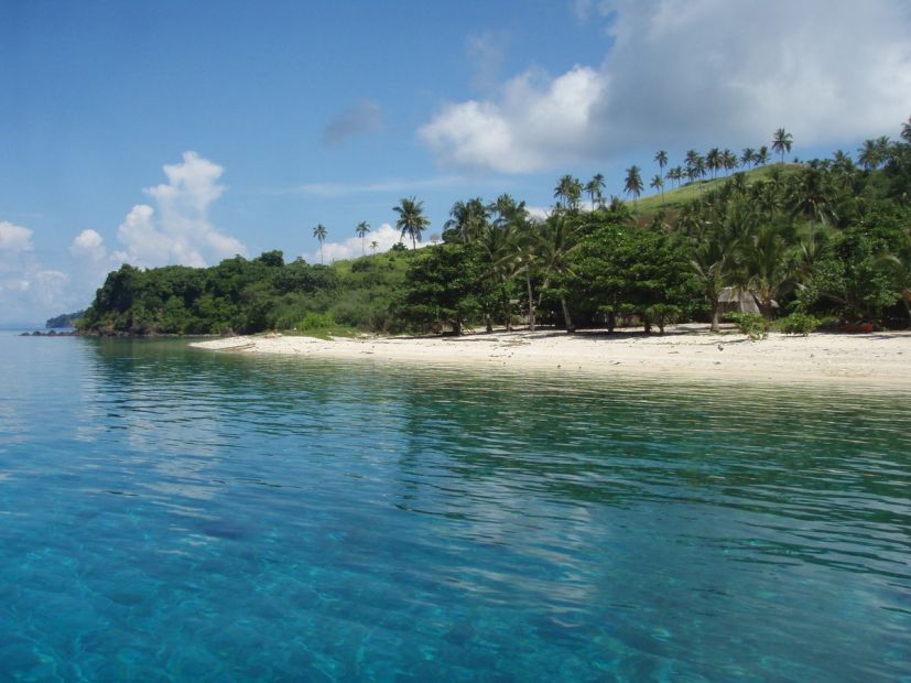 Medio Island for Sale in San Vicente, Northern Samar