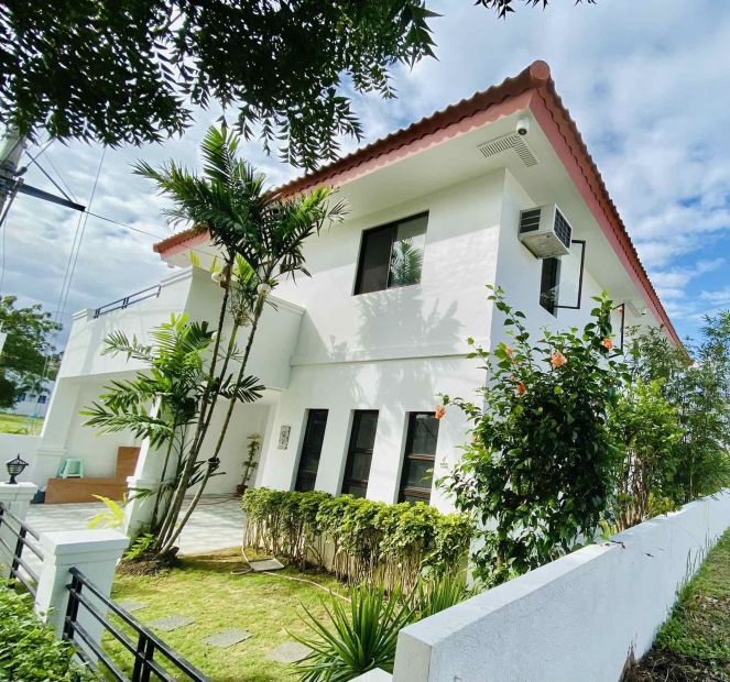 For sale renovated Stunning House and Lot in Bacoor, Cavite