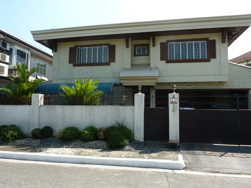 For Rent in Xavierville Loyola heights near Ateneo de Manila, Miriam