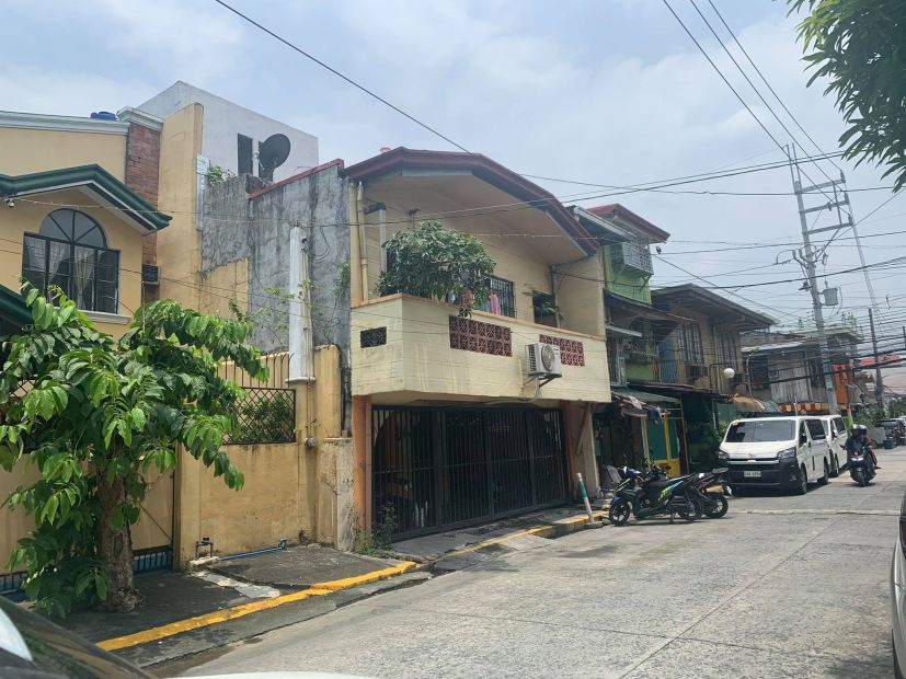 House and Lot, 9 bedrooms - 1349 Ibarra St. Sampaloc Manila for sale