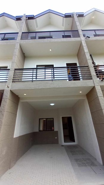 Brgy San Miguel Pasig City 3 Storey 3 Bedroom Townhouse For Sale-JV2