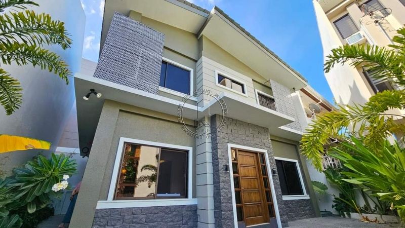 HOUSE IN MANDAUE CITY CEBU WITH SPACIOUS DESIGN