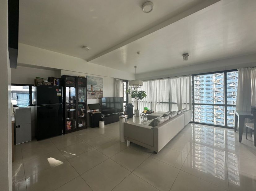 Rush Sale 2 Bedroom Unit in Arya Tower 1 BGC