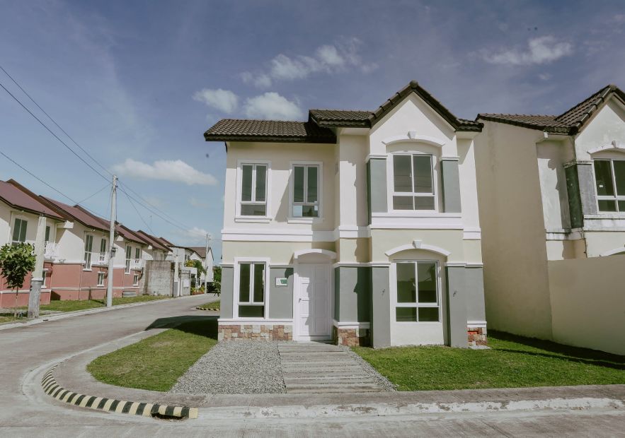 RFO unit House and Lot for Sale at Lakeshore Pampanga Near Angeles Pampanga