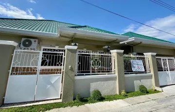 Single-family House For Rent in Capaya, Angeles, Pampanga