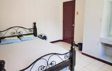 Single-family House For Sale in Oslob, Cebu