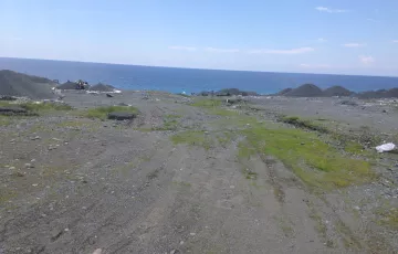 Beach lot For Sale in Luna, La Union