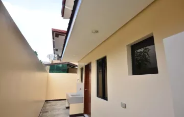 Single-family House For Sale in Poblacion, Muntinlupa, Metro Manila