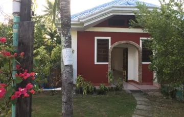 Beach House For Sale in Poblacion West, Moalboal, Cebu
