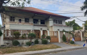 Single-family House For Sale in Malabanias, Angeles, Pampanga