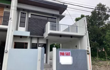 Single-family House For Sale in Talon Dos, Las Piñas, Metro Manila