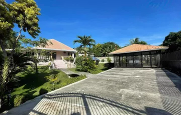 Single-family House For Sale in Tangke, Naga, Cebu