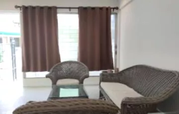 Townhouse For Rent in Guadalupe Viejo, Makati, Metro Manila