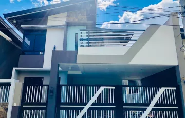 Single-family House For Sale in Santo Domingo, Angeles, Pampanga