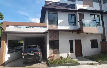 Single-family House For Sale in Barangay Tres, Cabuyao, Laguna