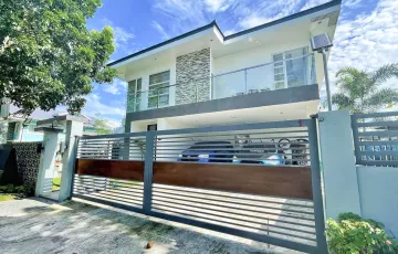 Single-family House For Sale in Cabilang Baybay, Carmona, Cavite