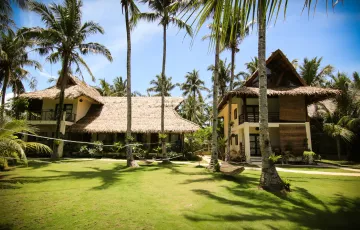 Villas For Sale in Catangnan, General Luna, Surigao del Norte