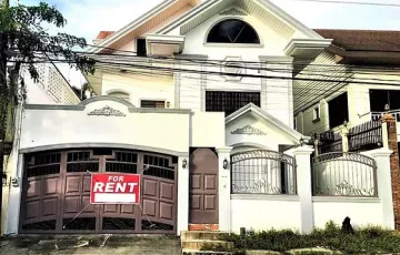 Single-family House For Rent in Moonwalk, Parañaque, Metro Manila