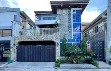 Single-family House For Sale in Manuyo Dos, Las Piñas, Metro Manila