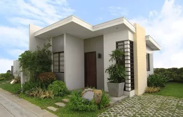 Single-family House For Sale in Calulut, San Fernando, Pampanga