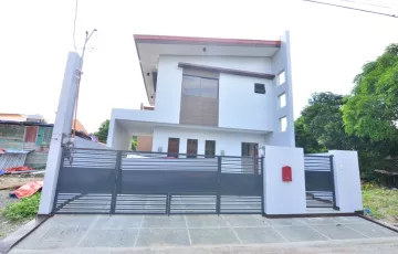 Single-family House For Sale in Poblacion, Muntinlupa, Metro Manila