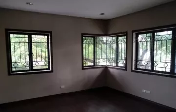 Villas For Rent in San Dionisio, Parañaque, Metro Manila