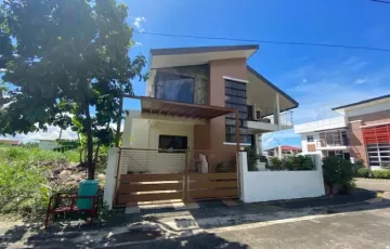 Single-family House For Rent in Santiago, Santo Tomas, Batangas