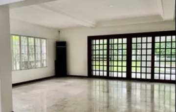 Single-family House For Rent in Dasmariñas, Makati, Metro Manila