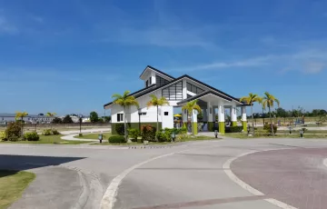 Townhouse For Rent in Del Carmen, San Fernando, Pampanga
