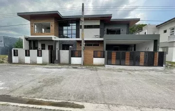 Single-family House For Sale in Capaya, Angeles, Pampanga