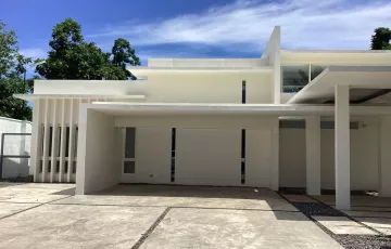 Single-family House For Rent in Cabancalan, Mandaue, Cebu