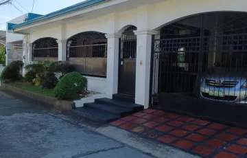 Single-family House For Rent in Pilar, Las Piñas, Metro Manila
