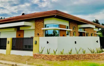 Single-family House For Sale in Minane, Concepcion, Tarlac
