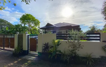 Single-family House For Sale in Songculan, Dauis, Bohol