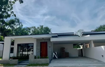 Single-family House For Rent in Clark, Mabalacat, Pampanga